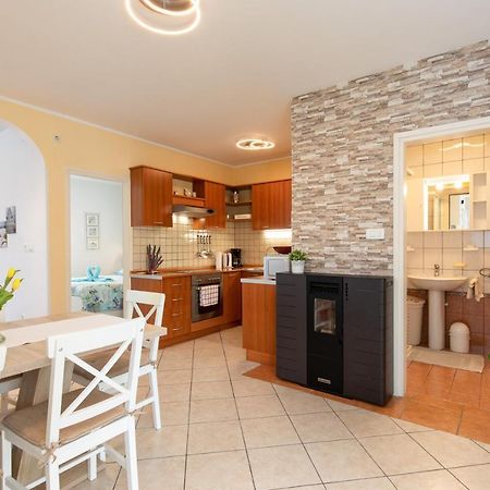 Apartment Blazi Njivice Ngoại thất bức ảnh
