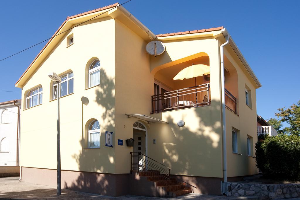 Apartment Blazi Njivice Ngoại thất bức ảnh